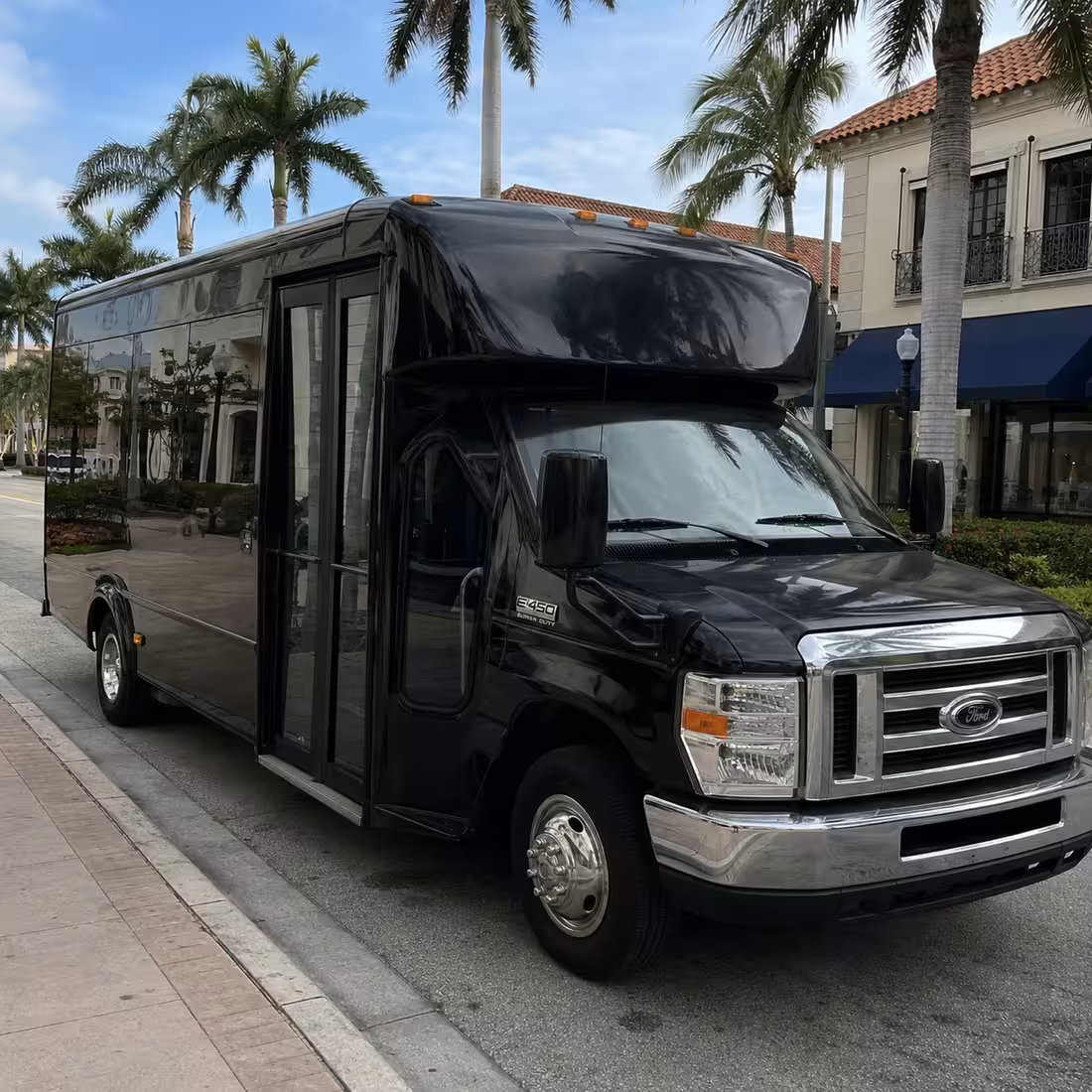 15 Passenger Party Bus Exterior